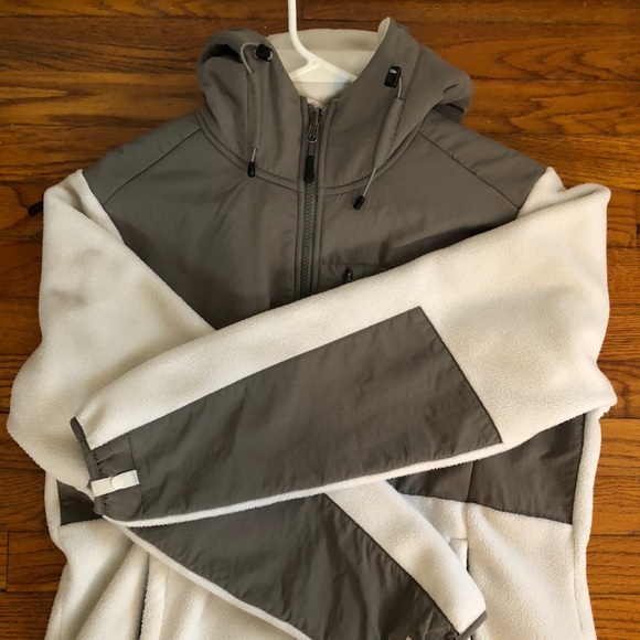The North Face Jackets & Blazers - Women’s North Face Denali Fleece Jacket